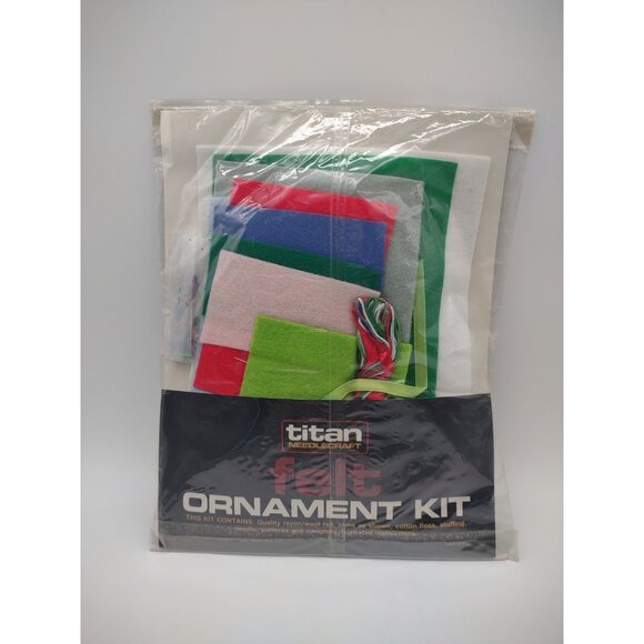 Vintage Sealed 1980s Titan Needlecraft Christmas Cats Felt Ornament Kit No. 471 - Picture 3 of 16
